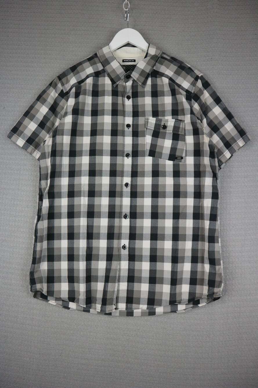 Oakley Short Sleeve Gingham Buffalo Plaid Button Up Shirt Mens Large